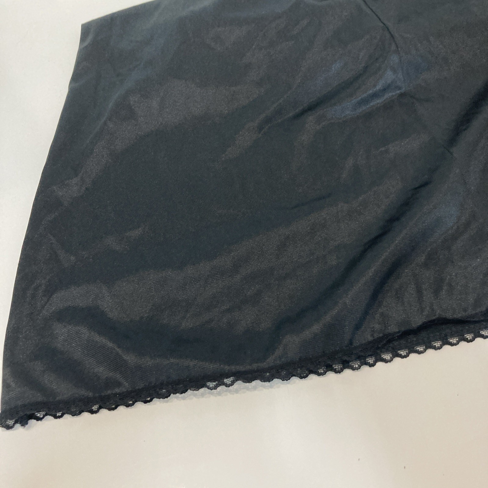 Formfit Slip Vintage Black 34 (10-12) Preowned Excellent Condition