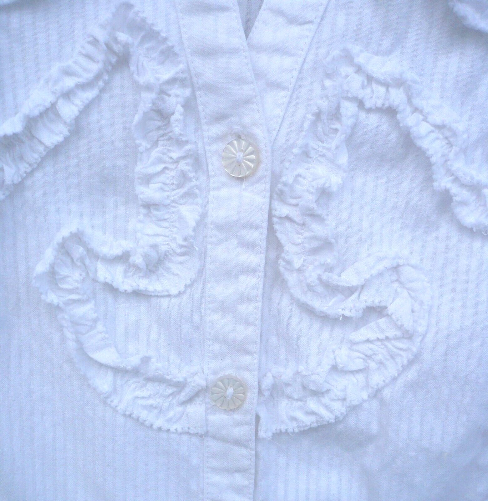 VTG 90S VAN HEUSEN STUDIO 100 COTTON FITTED RUFFLED SWIRL M WHITE LS BLOUSE LADY