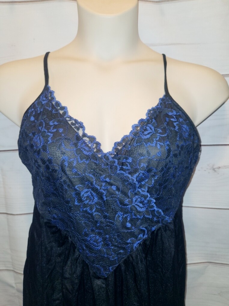 VTG Le Voy’s L Nylon Long Gown Blue Lace Nylon Negligee Black 40″B ~Fit like 1x