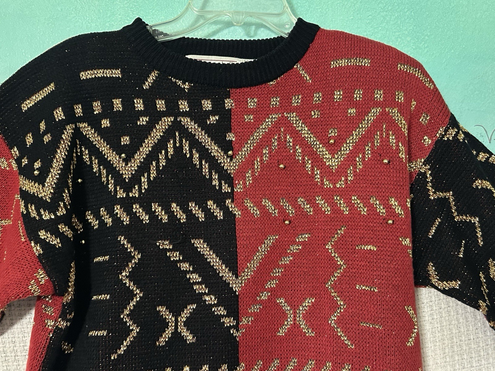 Vintage Women’s Metallic Gold Geometric Red Black Knit Sweater M Maurada Xmas