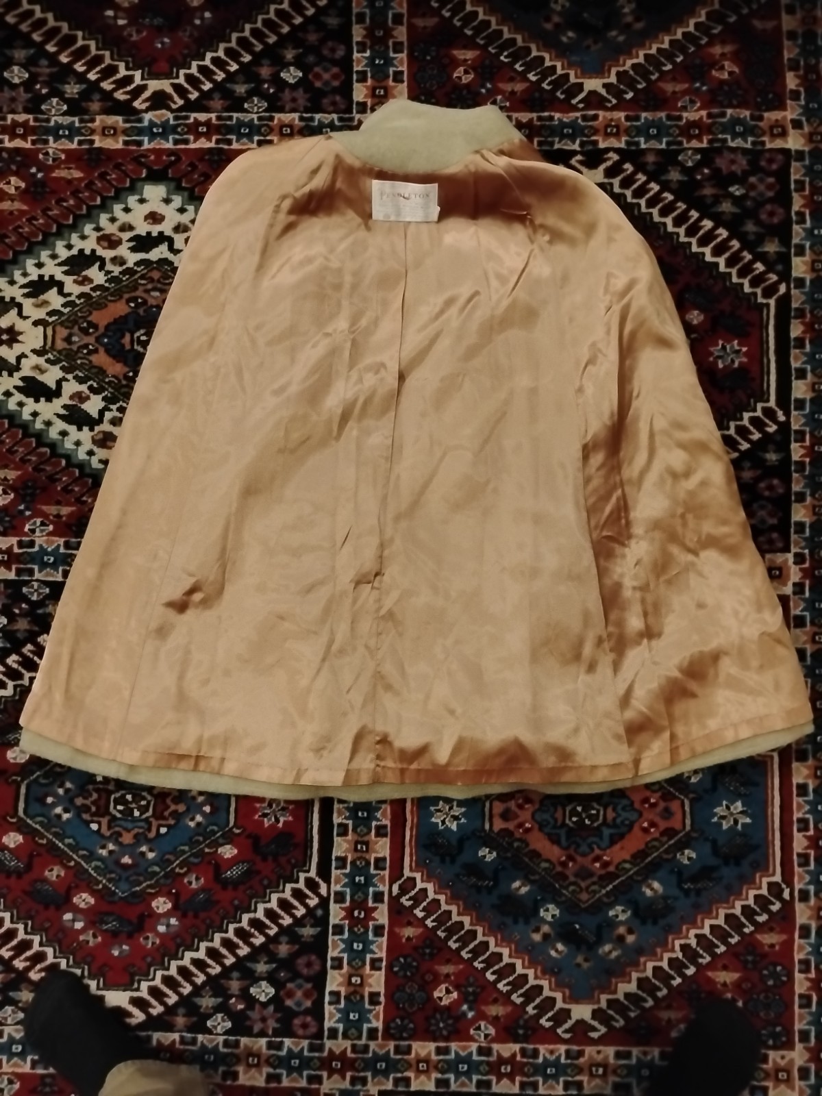 VTG 70s Pendleton 100% Virgin Wool Camel Cape Coat Arm Slits Satin Lined Sz 14