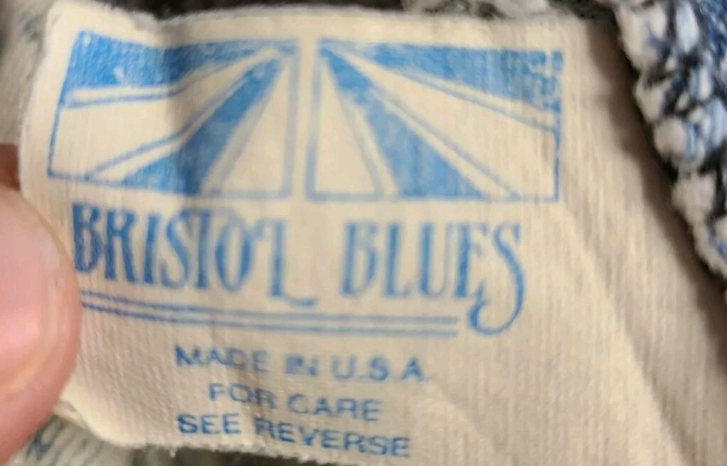 Bristol Blue Acid Washed Denim Shorts Size 33 (32W) High Waisted Mom USA Vintage