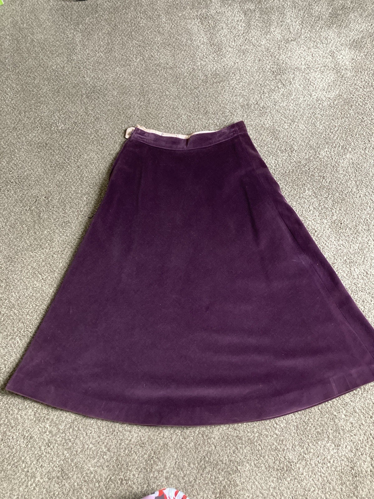 Amazing Vintage 1970’s Gudule Paris Purple Velvet Skirt Size S