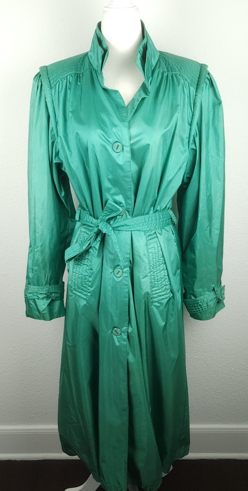 Vintage 70s 80s Green Raincoat Trench Belt Water Resistant Shoulder Pads Size M
