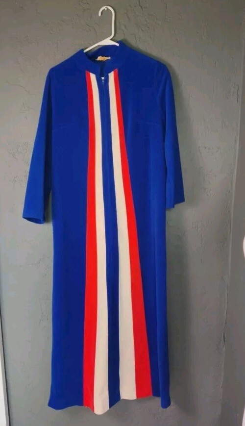 Vintage 70’s Blue Red & White Striped JC Penney Lounge wear Zip Up Robe Size 14