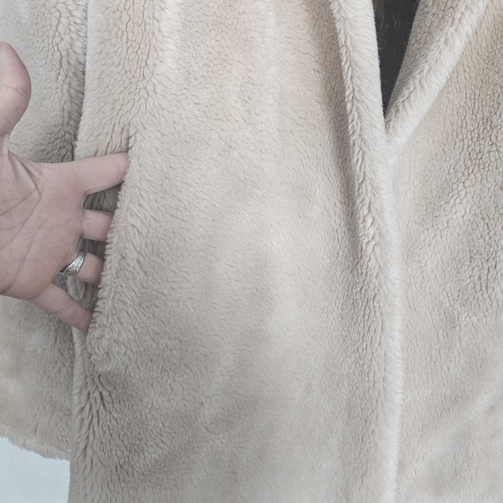 Vintage 1950s Imperial O’llegro by Sportowne Cream Faux Fur Coat Size M