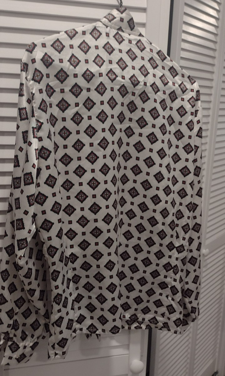 VTG JH COLLECTIBLES White Blouse 8 GUC Black Red Diamond Foulard Long Sleeve