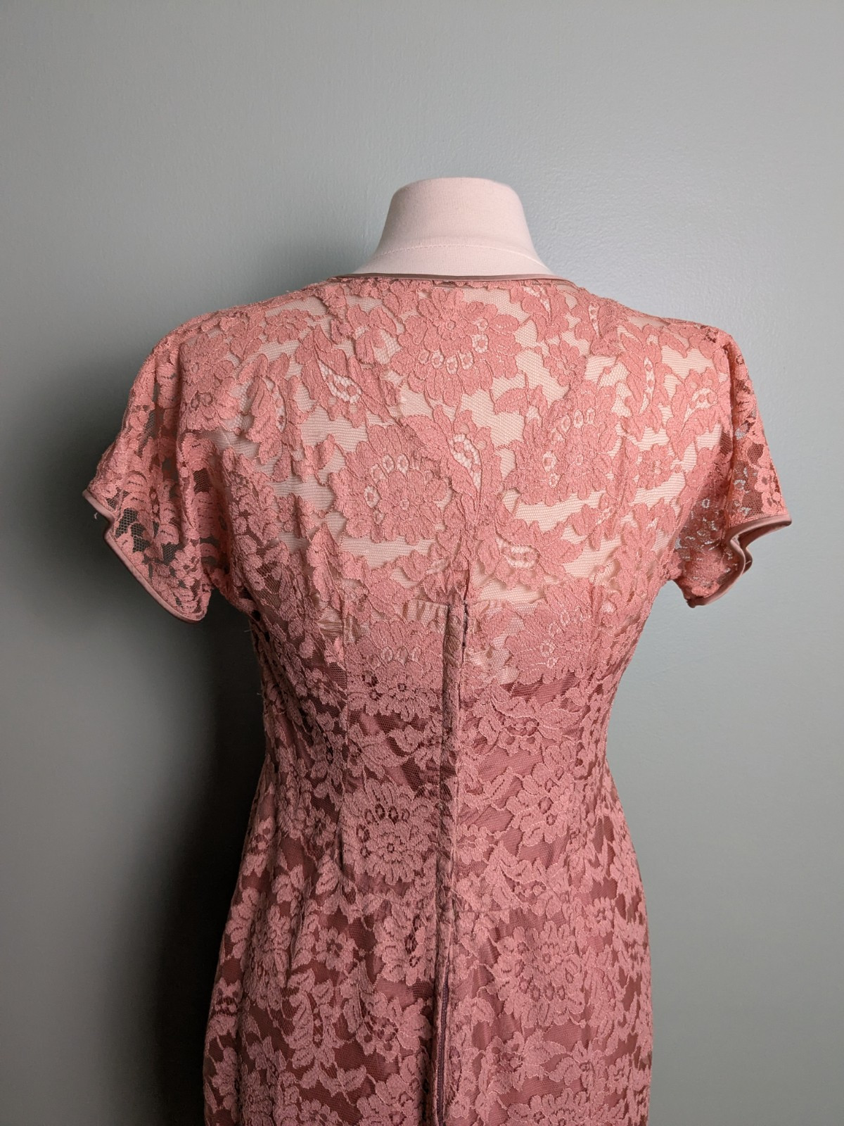 As Is Dusty Pink Lace Overlay Ferman O’Grady Pencil 1950s Vintage Dress