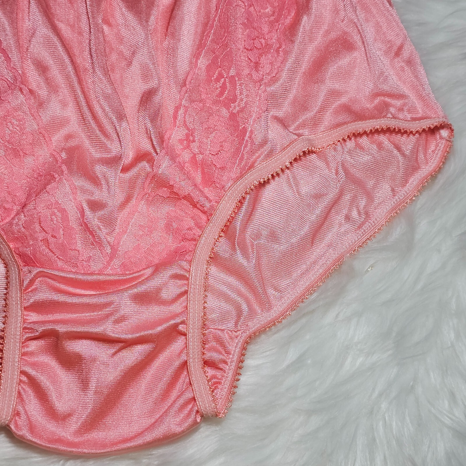 VTG Silky Nylon Panty Sissy Lace Peach Granny Sheer Brief Size 8/XL Hip 40-44″