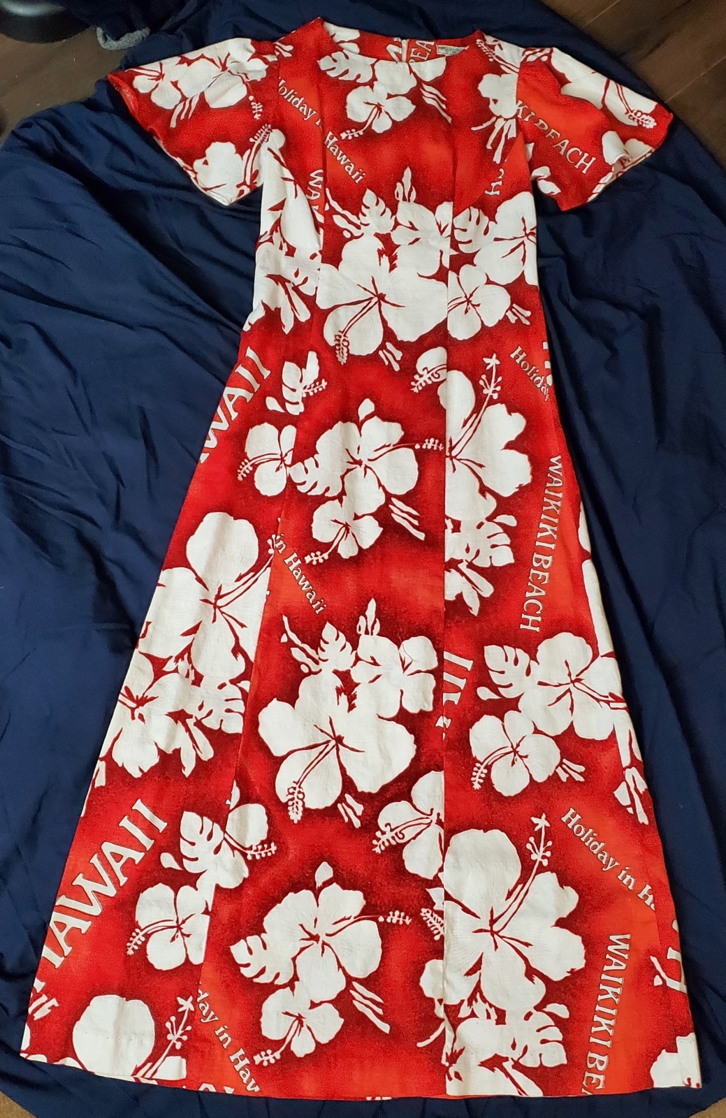 Vtg Hookano Brand Red & White Floral 100% Cotton Dress 'Holiday in Hawaii’