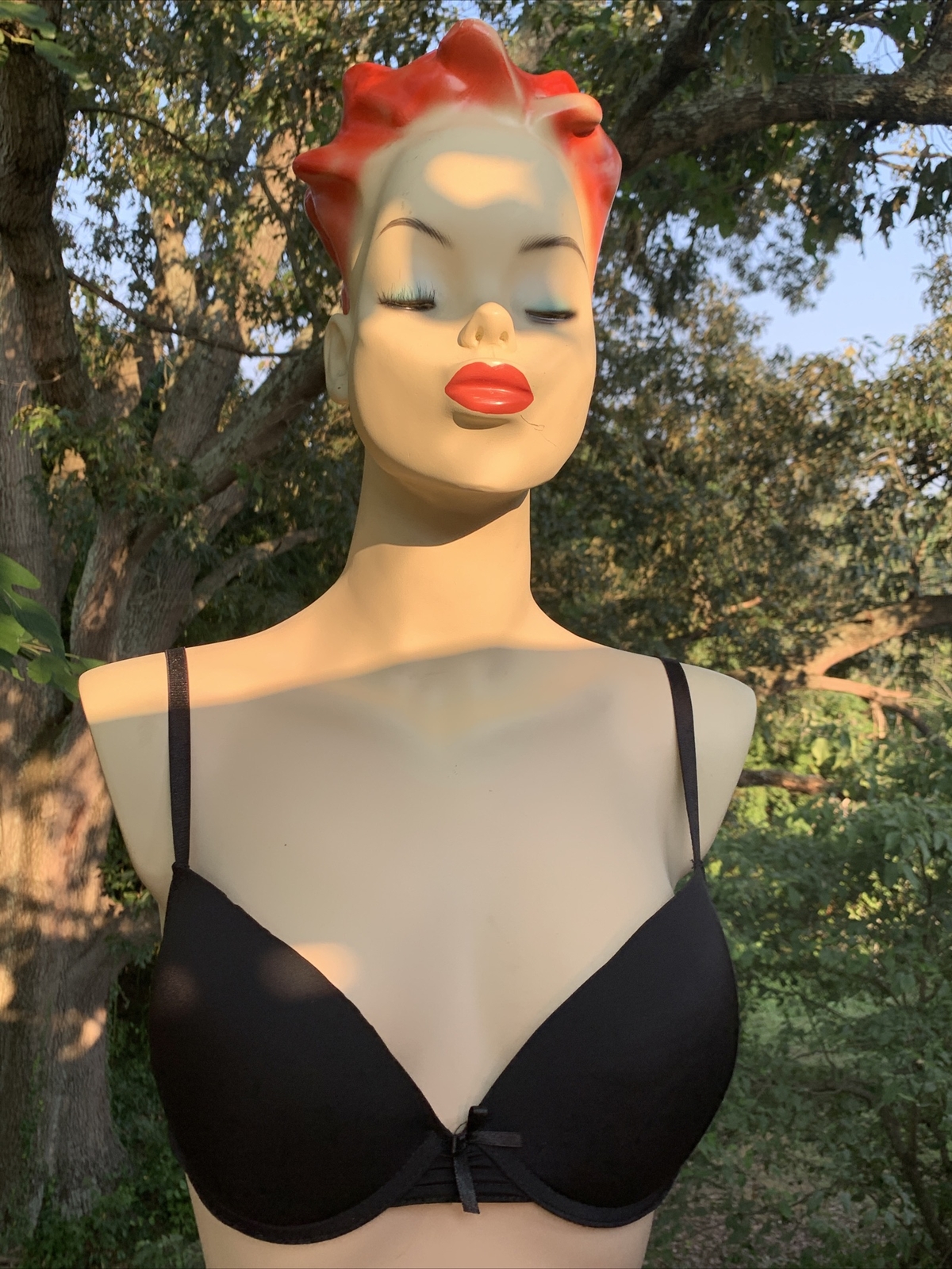 Vintage LAURA ASHLEY Black & Sexy Shine & Glisten Balconette PushUp 38C ❤️sj7m27