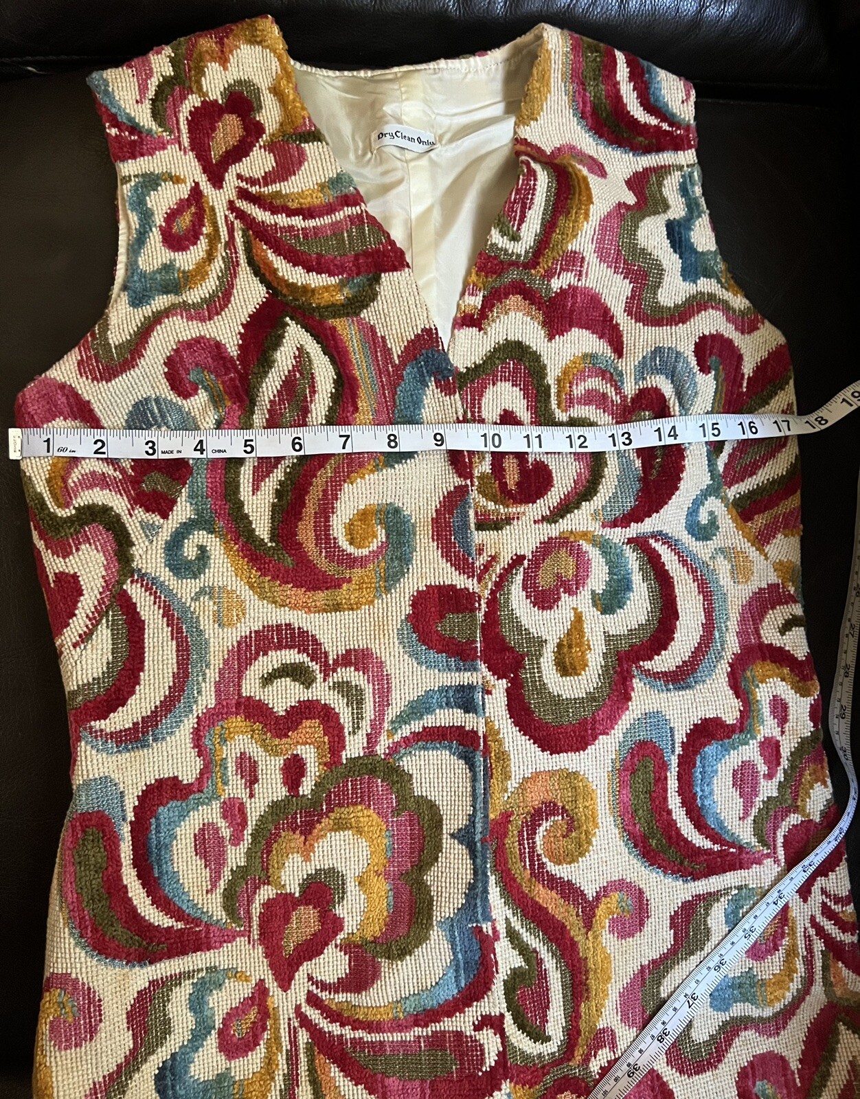 VINTAGE 70’s TAPESTRY OPEN VEST SIZE 7-8 TUNIC LINED SLEEVELESS HIPPIE RARE FIND