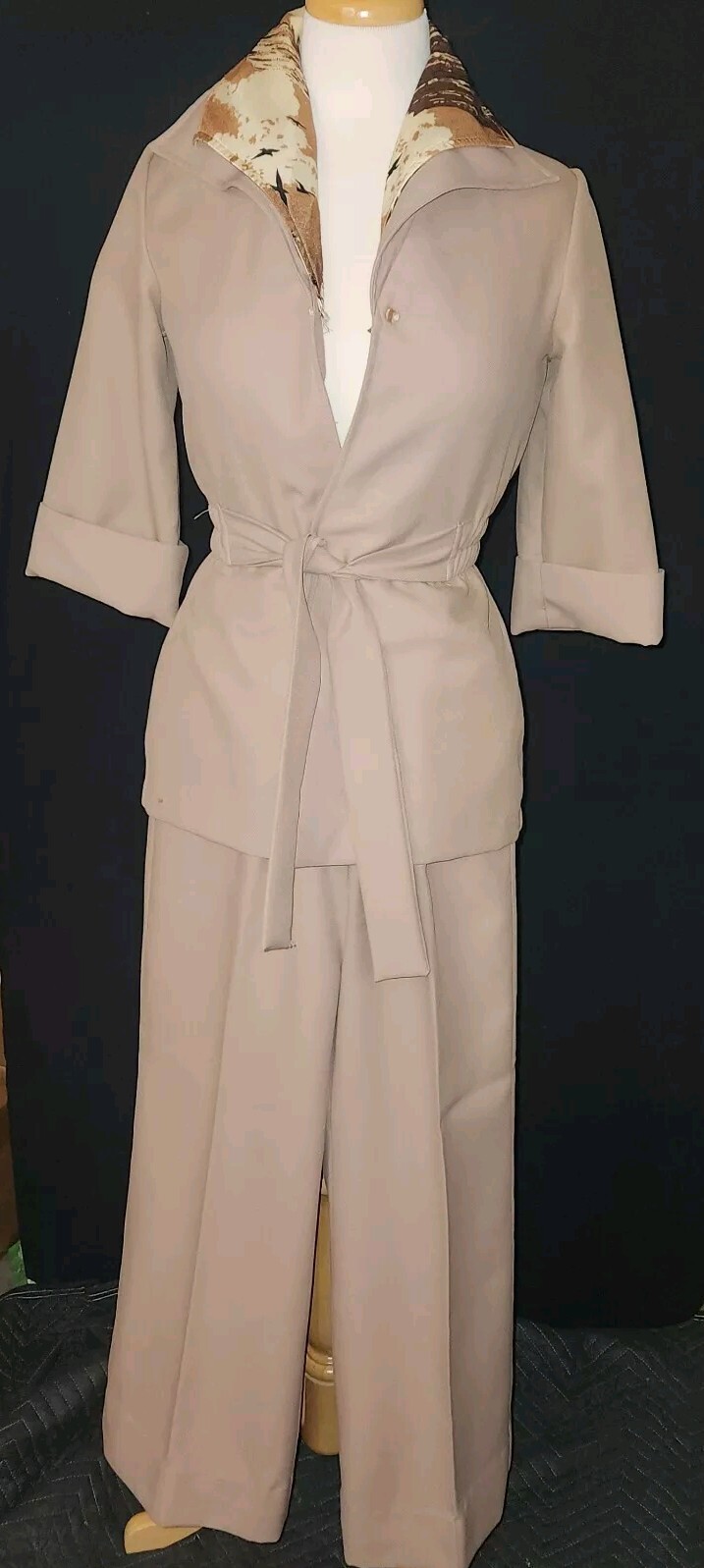 Vtg 1970s 2 Piece Suit Almond Small High Waist Flare.