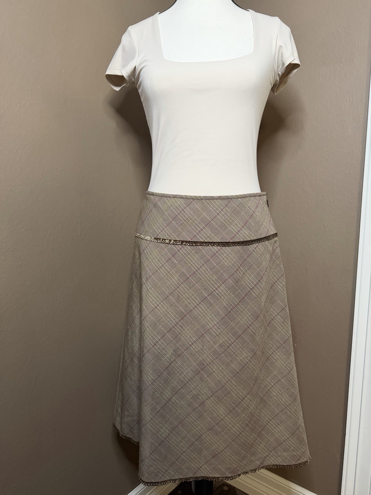 Intuitions Vintage Plaid Midi Taupe/ Brown A-lined Skirt Size 4