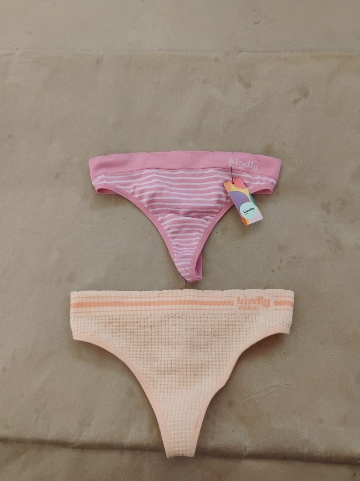 Lot of 2 Pairs of Women’s Cute Thong Panties Kindly Yours Brand Siz XS 0-2 NWOT!