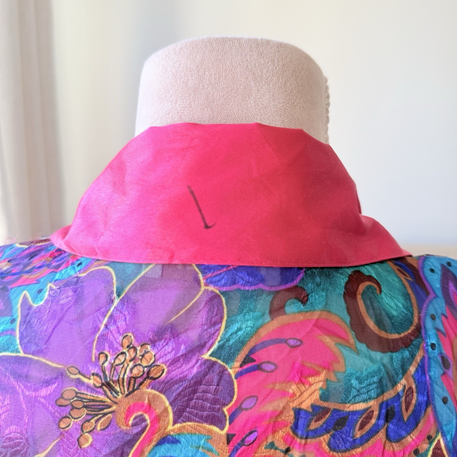 Vtg Victorias Secret Gold Label Paisley Long Robe Pink Satin Trim Fringe Glam S