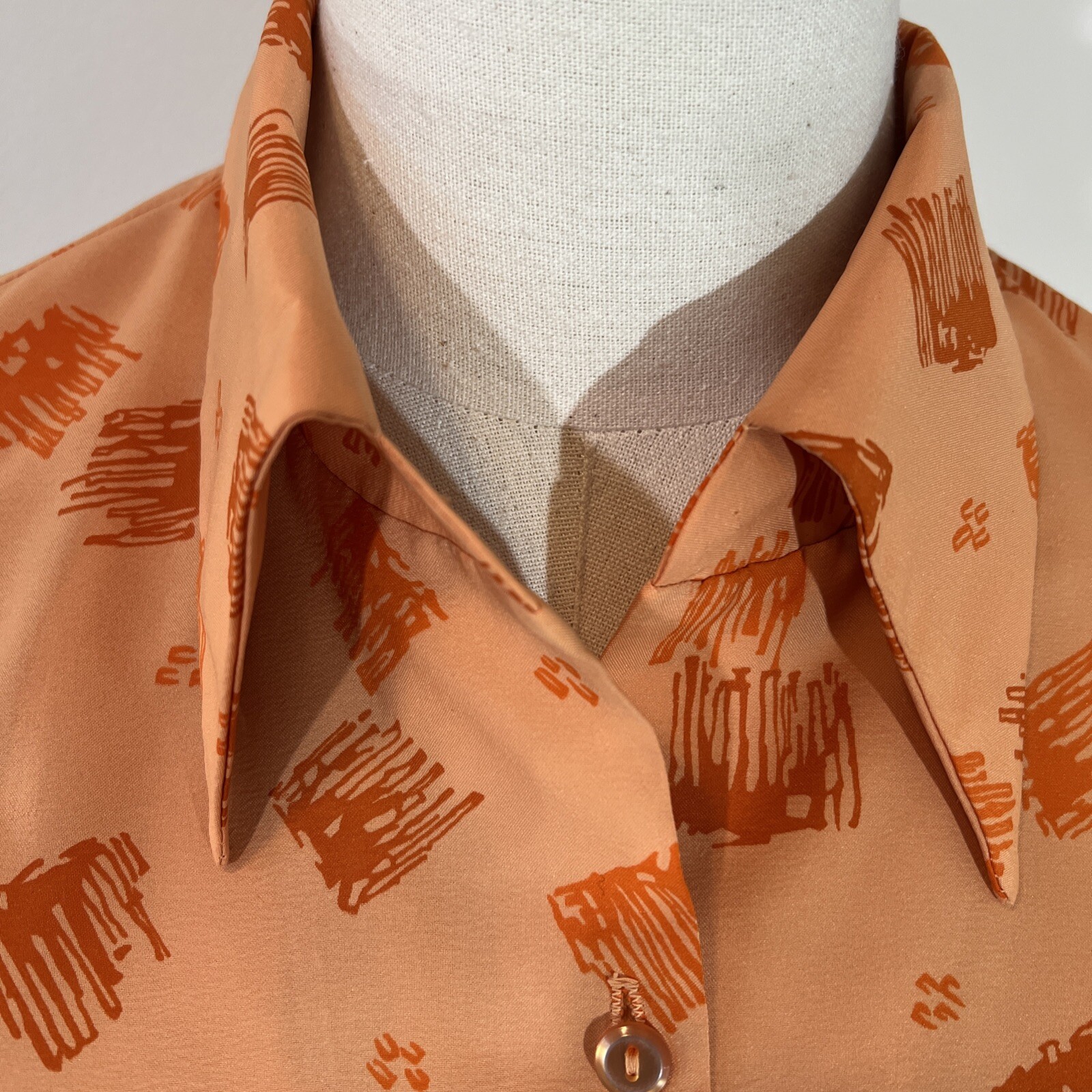 Vintage Alex Colman Dagger Collar Top Blouse Funky Orange Retro Print