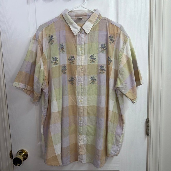 Vintage adult checkered plaid multicolor embroidered floral button down shirt 3X