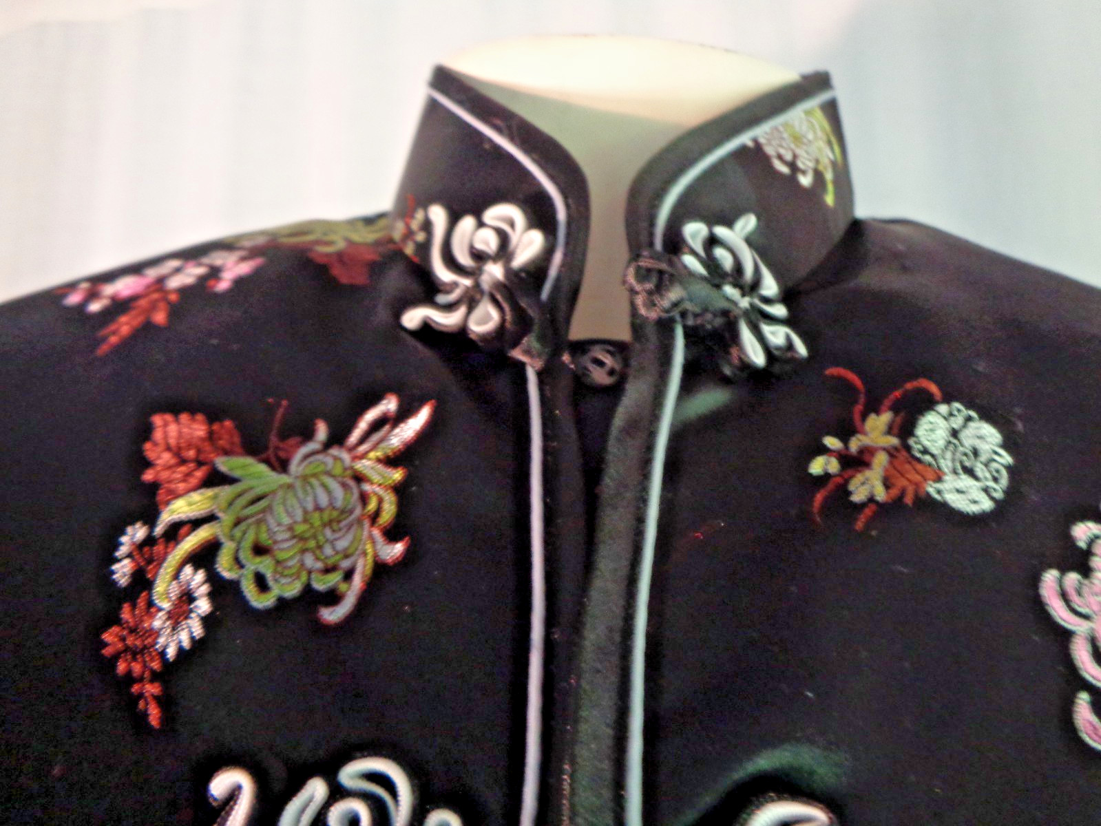 Vintage black Chinese jacket with flowers large