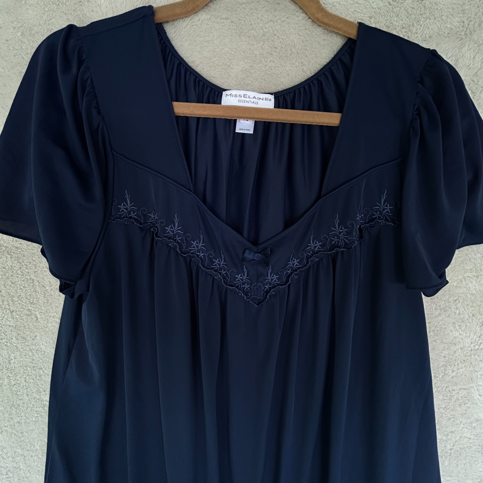 Miss Elaine Essentials Dark Blue Nylon Embroidered Nightgown Size PL Chest 42″