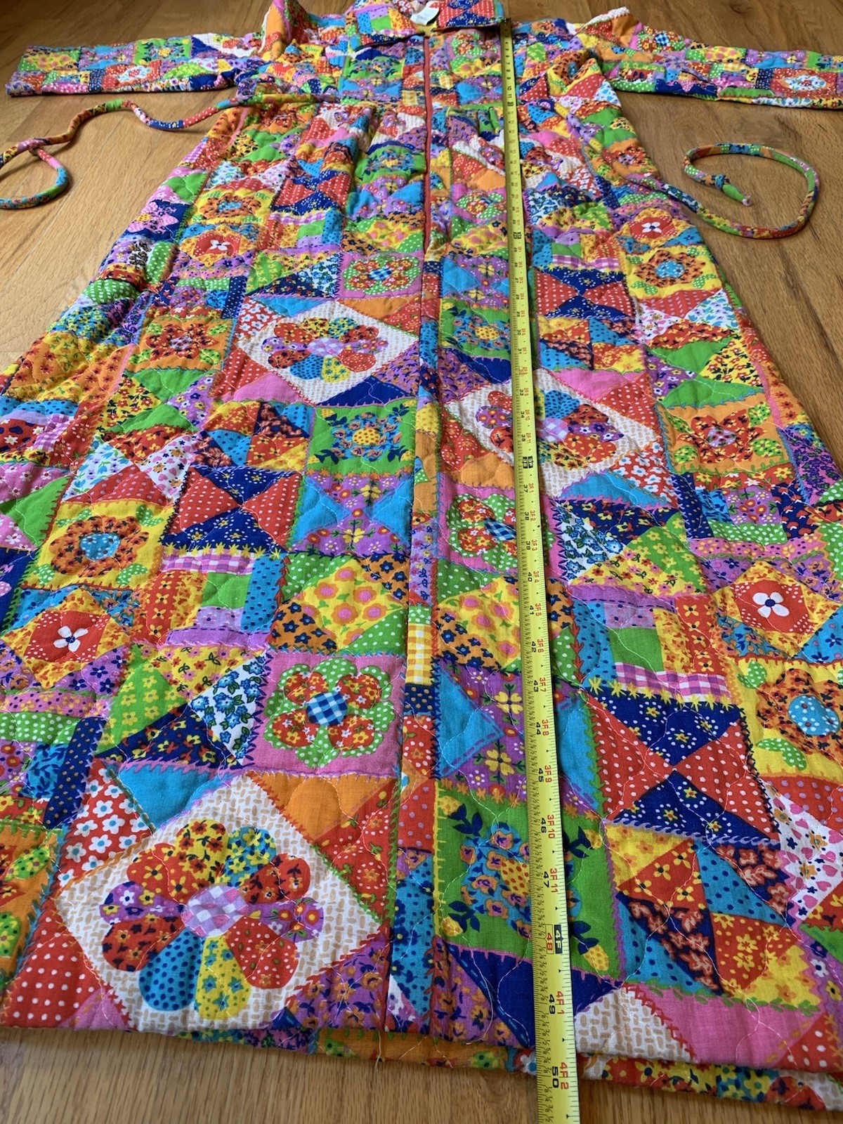 Vintage 1970s Patchwork Robe House Coat Cheater Quilt Psychedelic Funky Retro
