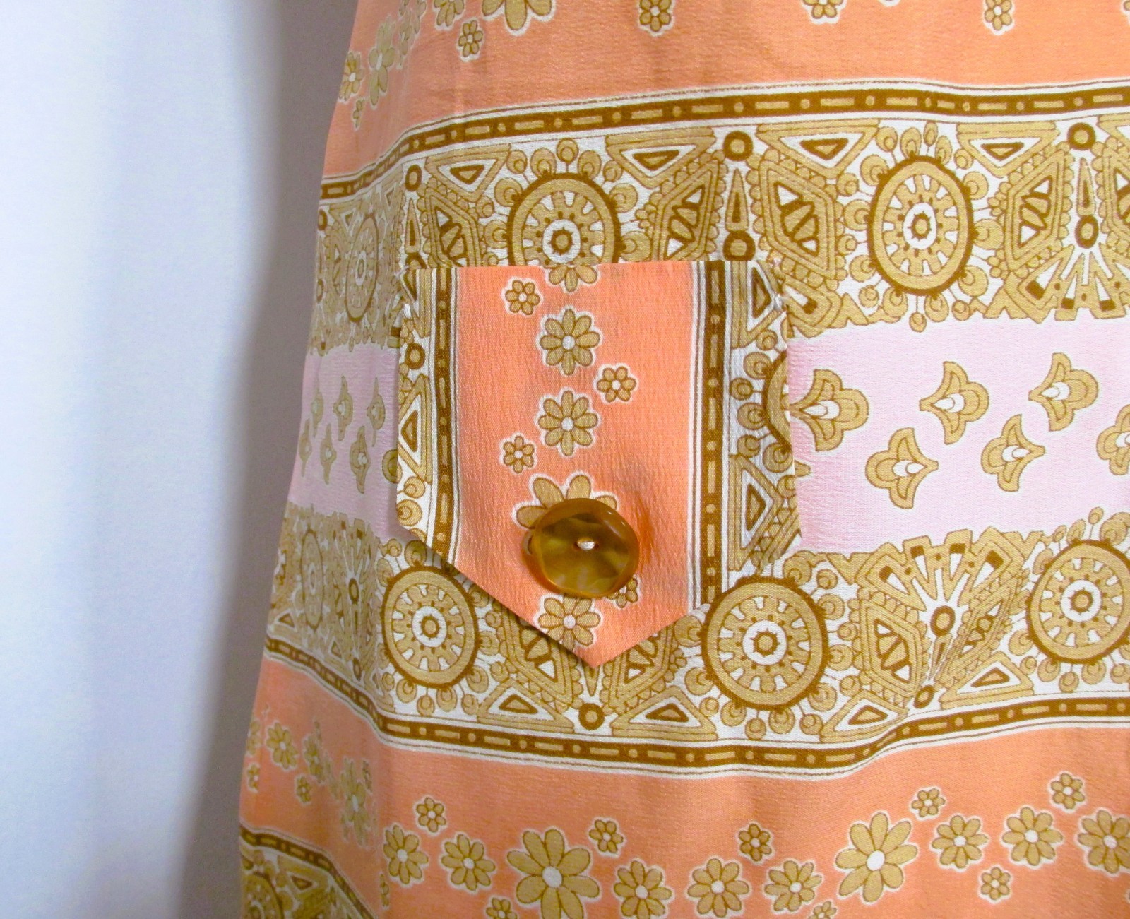 Vintage Lady Carol of NY Sheath Dress, Peach & Tan, Very Nice, Size M