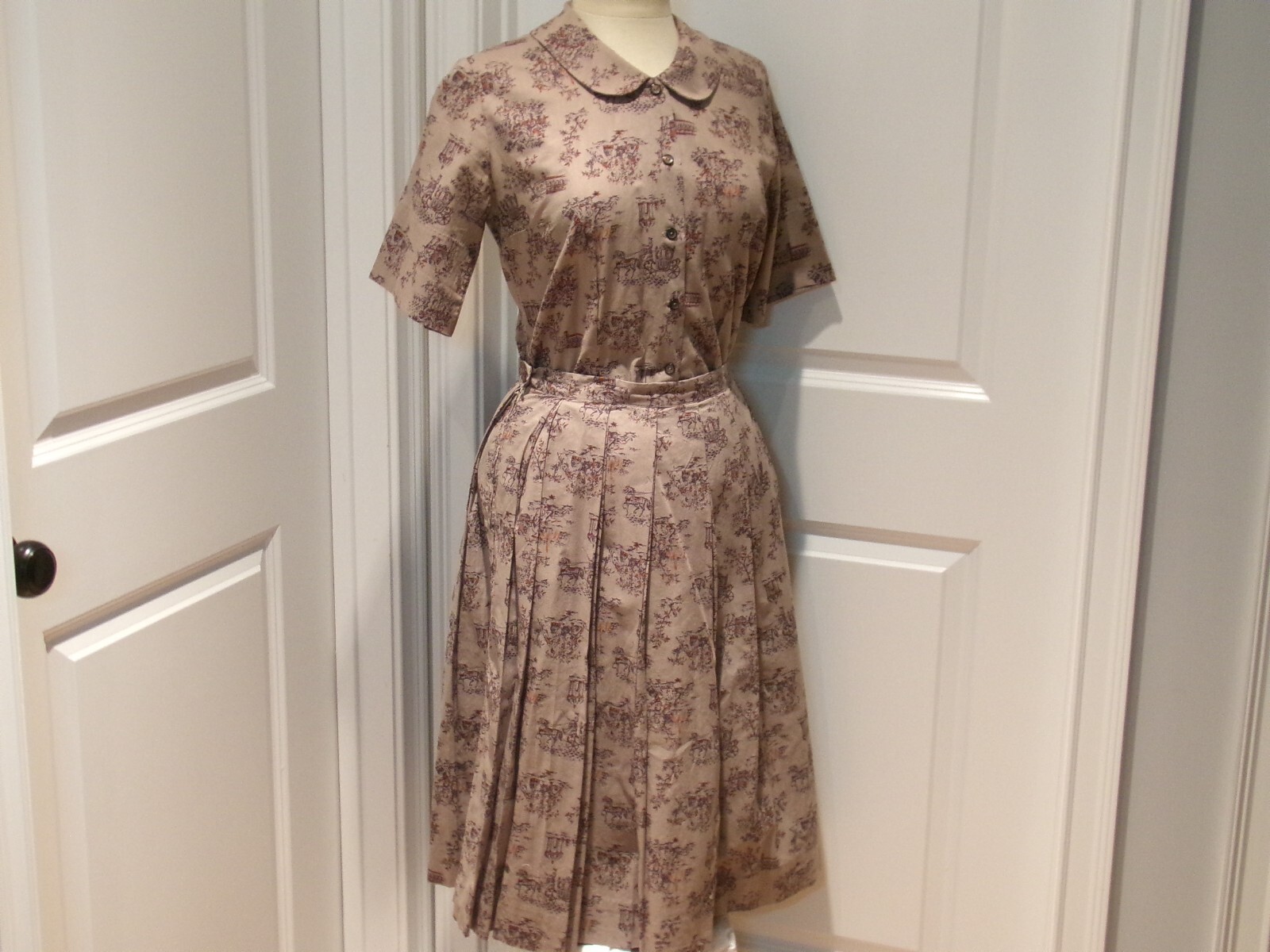 Vintage 2 Piece Outfit Skirt & Blouse Set Dutchmaid Ephrata, PA.