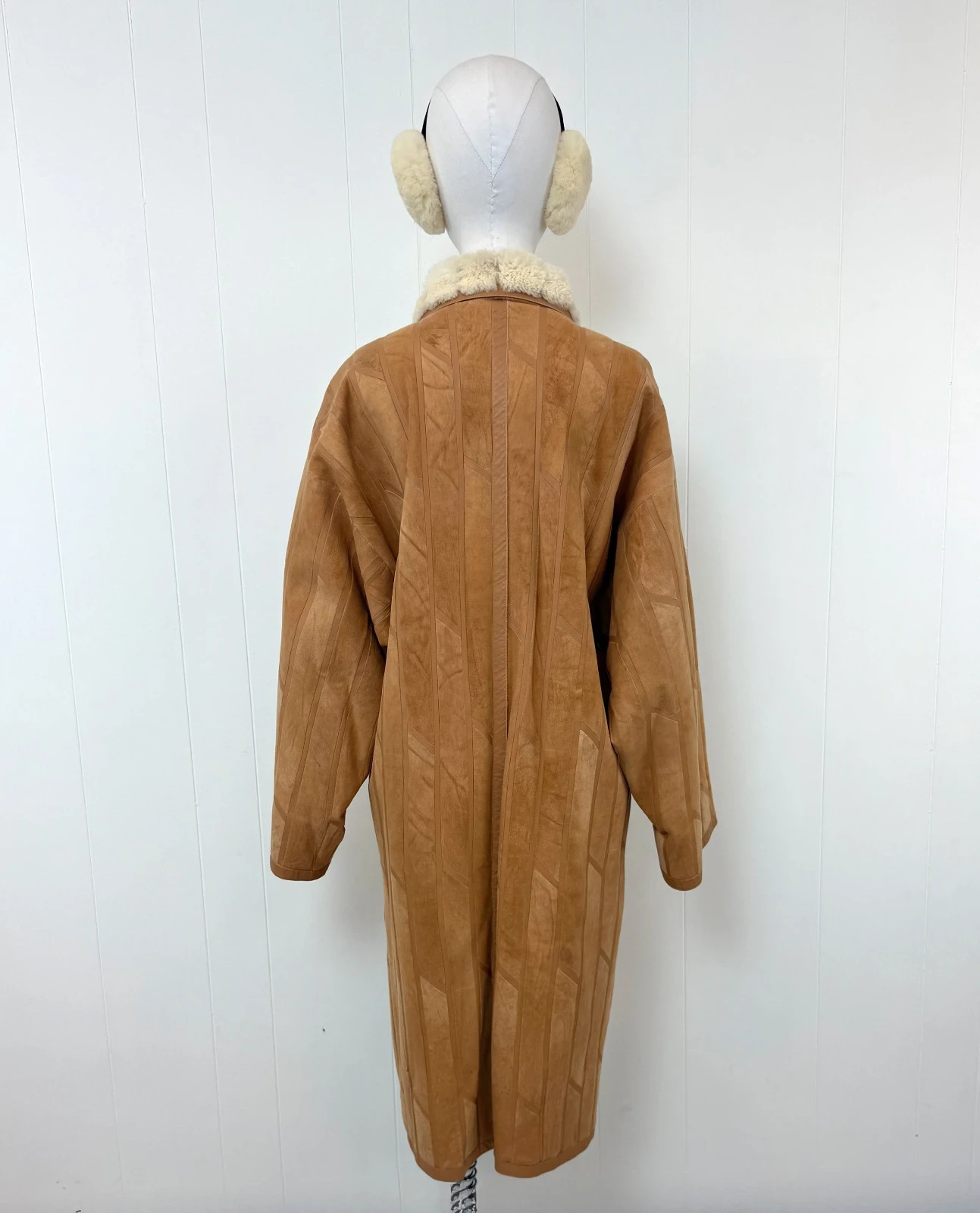 Vintage 1970s 80s Krizia Italy Brown Suede Leather Chinchilla Fur Coat Jacket