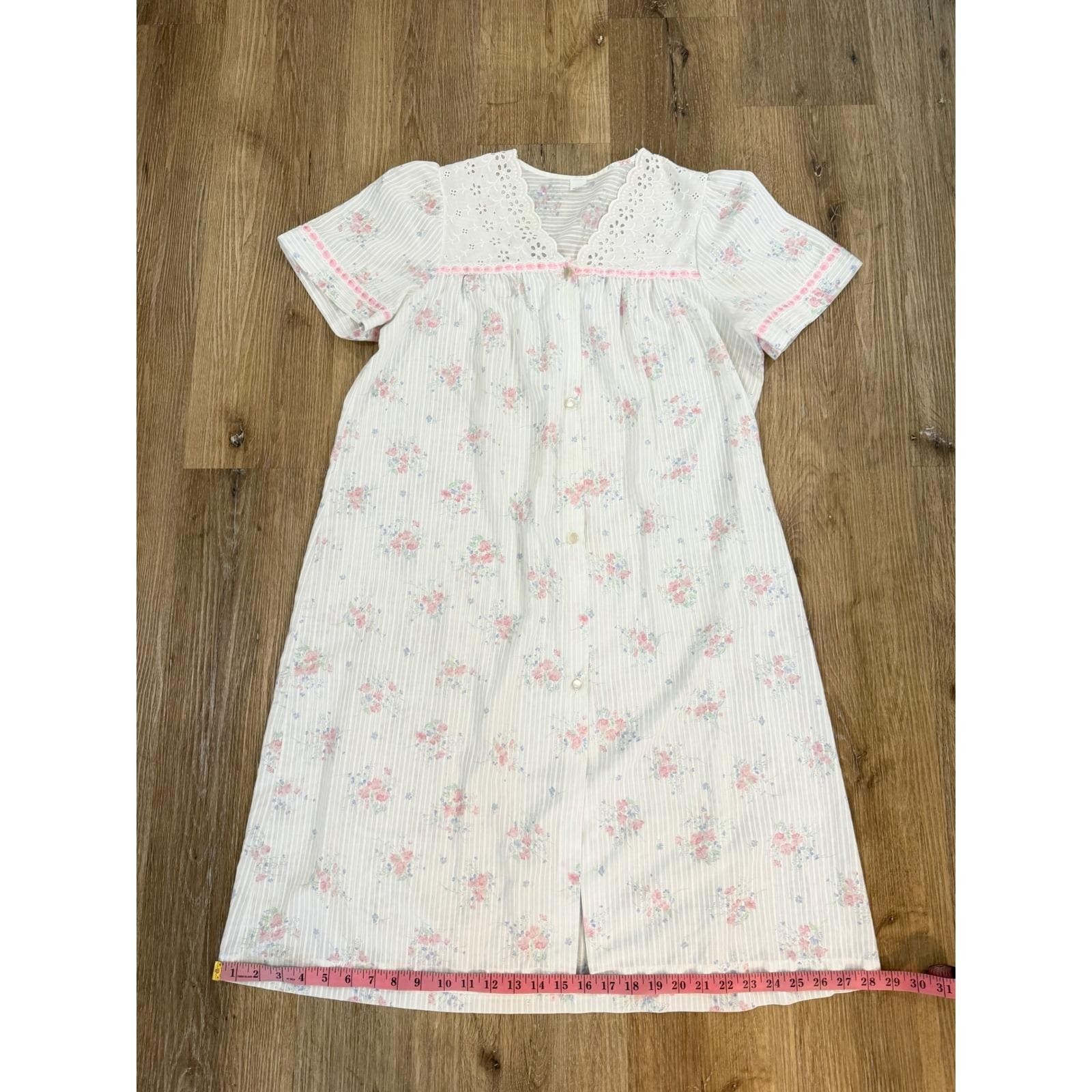 Sears VTG Floral Eyelet Lace Nightgown Women M White Pink Housecoat USA Coquette