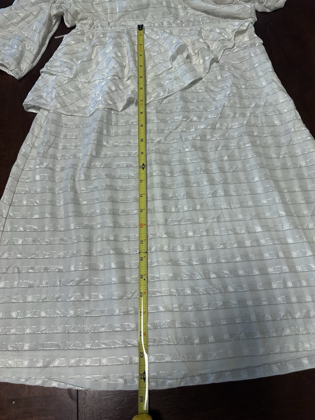 Vintage 1980s J.B. Express Women’s White And Metallic Silver Dress Size 10
