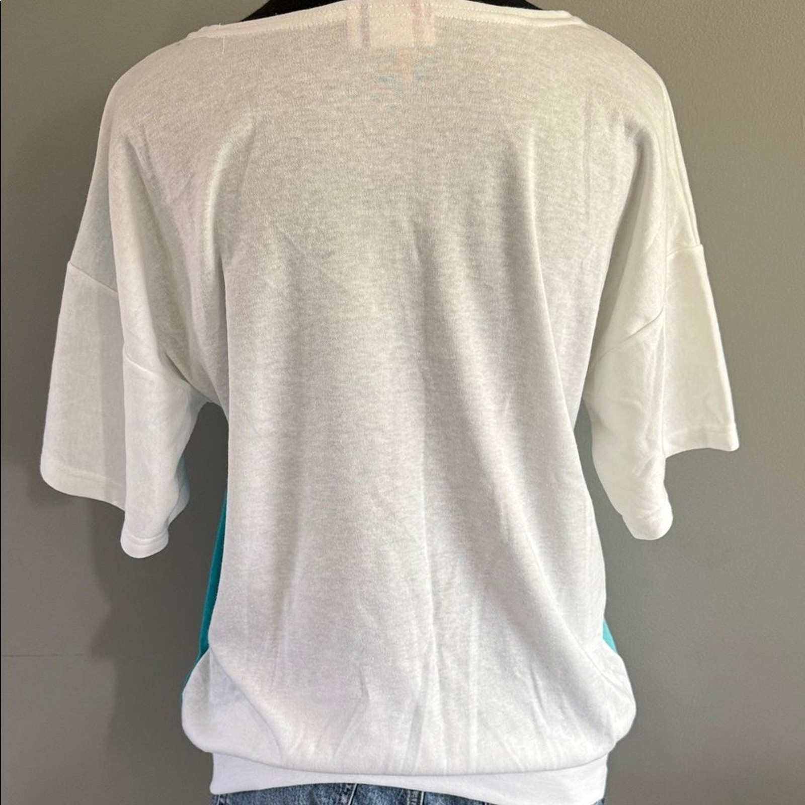 Vintage White and Teal Women’s Short Sleeve Top With Embroidered Flower