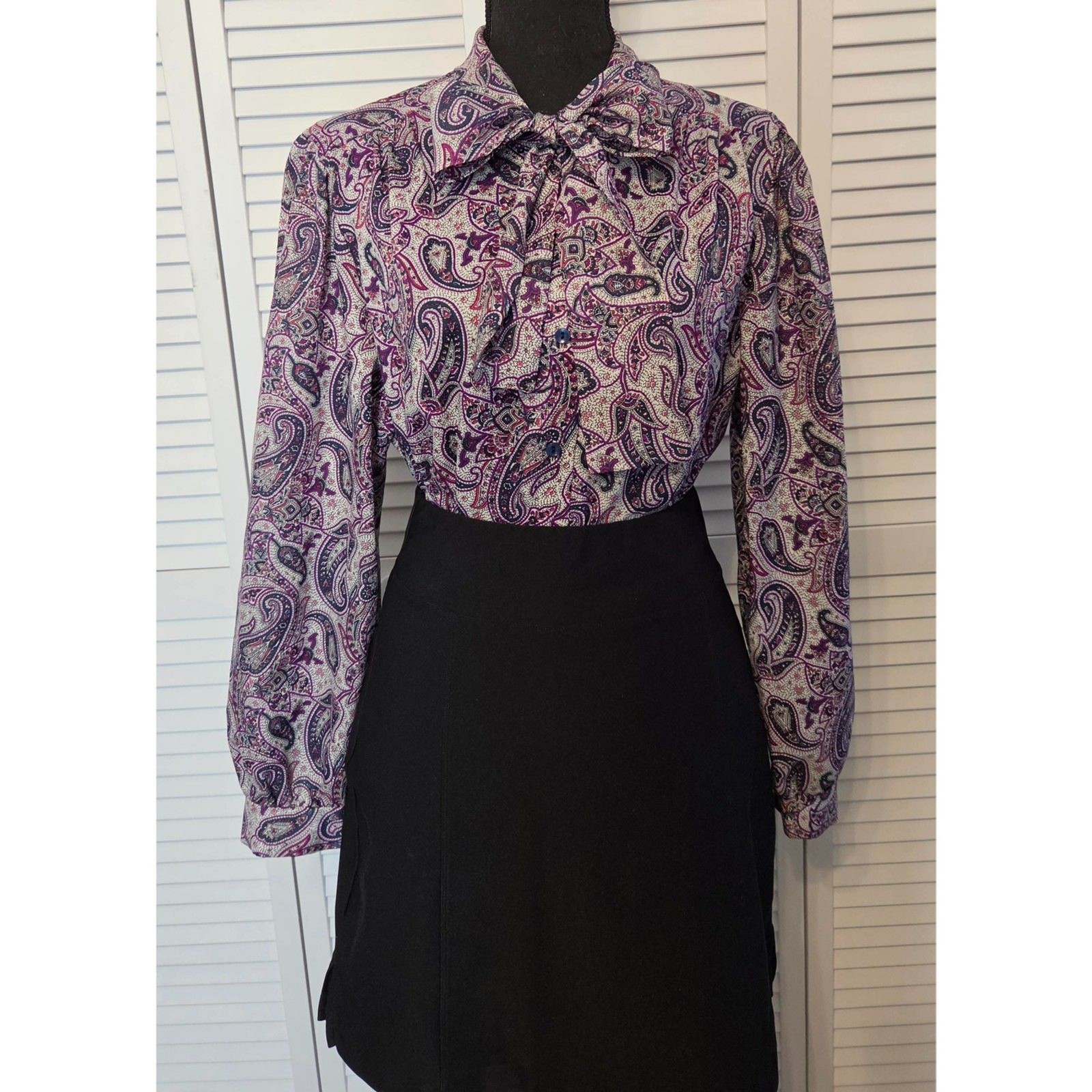 Vintage Ms. Bond Paisley Kitty-Bow Blouse-Purple & Gray, Sz Med