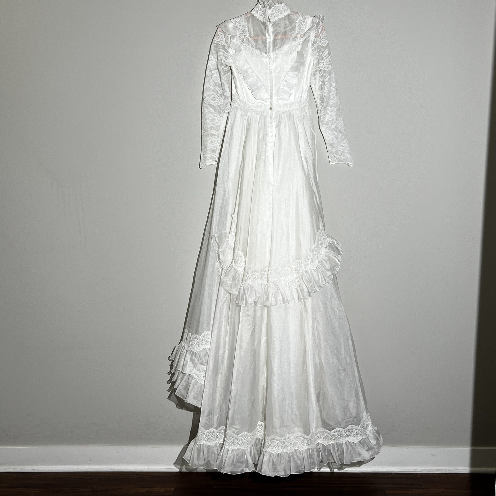 Vintage 1970s Bridal Originals White Cottagecore Wedding Dress Ruffle Lace Small