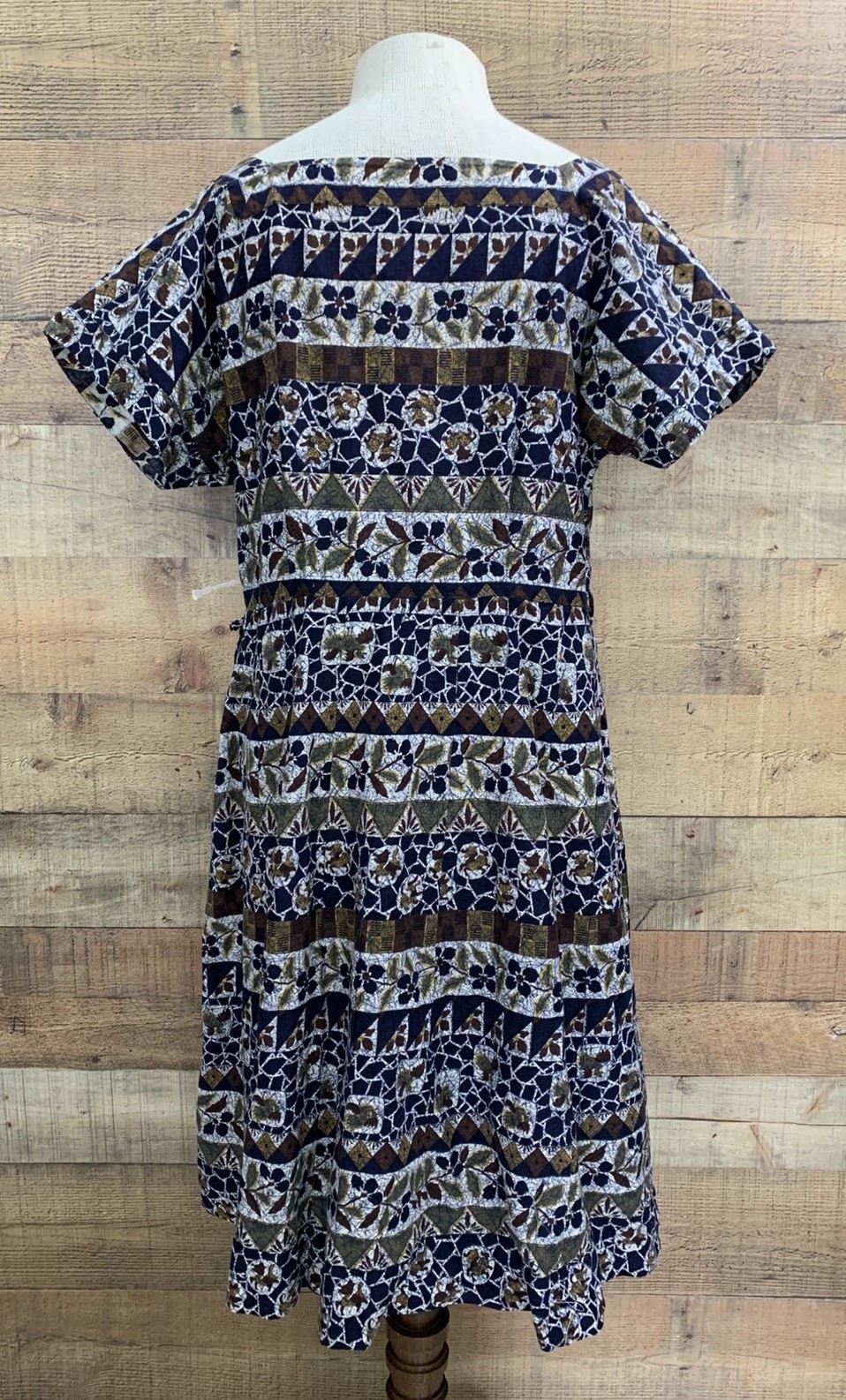 Vintage early 1950’s Batik Cotton Side Metal Zipper Belted Dress Bust 42”/35” W