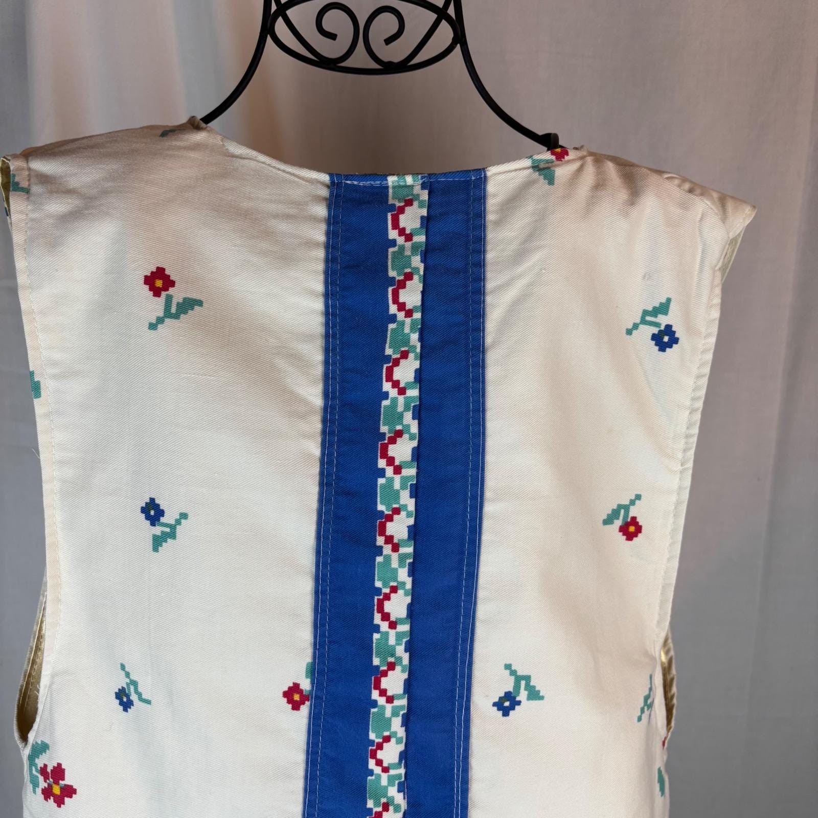 Vintage Handmade Upcycled Folk Art Cross Stitch Print Vest White Blue Gold Lined