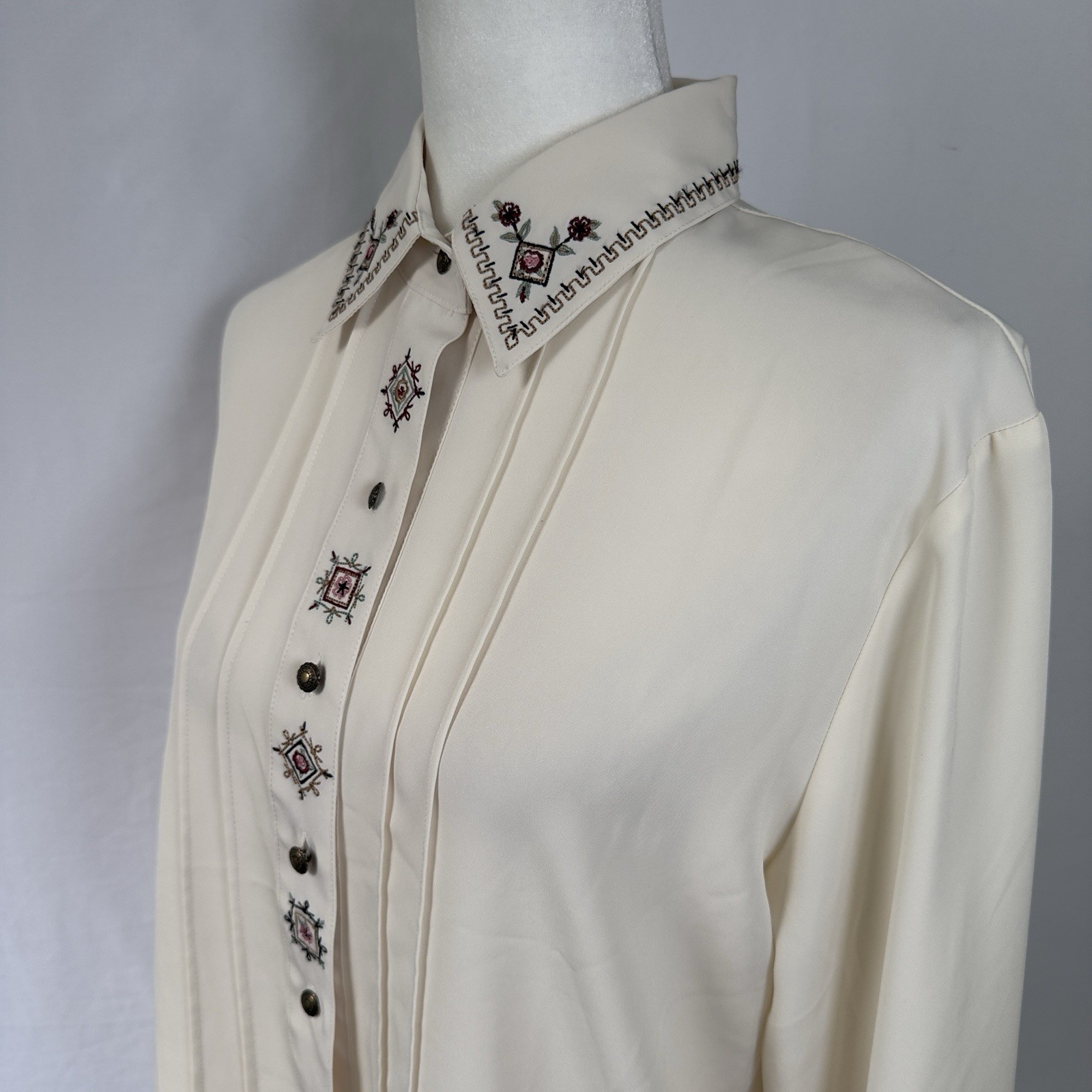 Koret Vintage Blouse Sz 10 Ivory Embroidered Collar Pin-Tuck Western Style