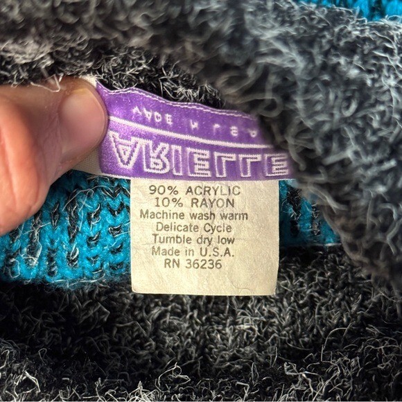 Vintage 80s Arielle USA Grey Vibrant Blue Floral Plaid Grandpa Aesthetic Sweater