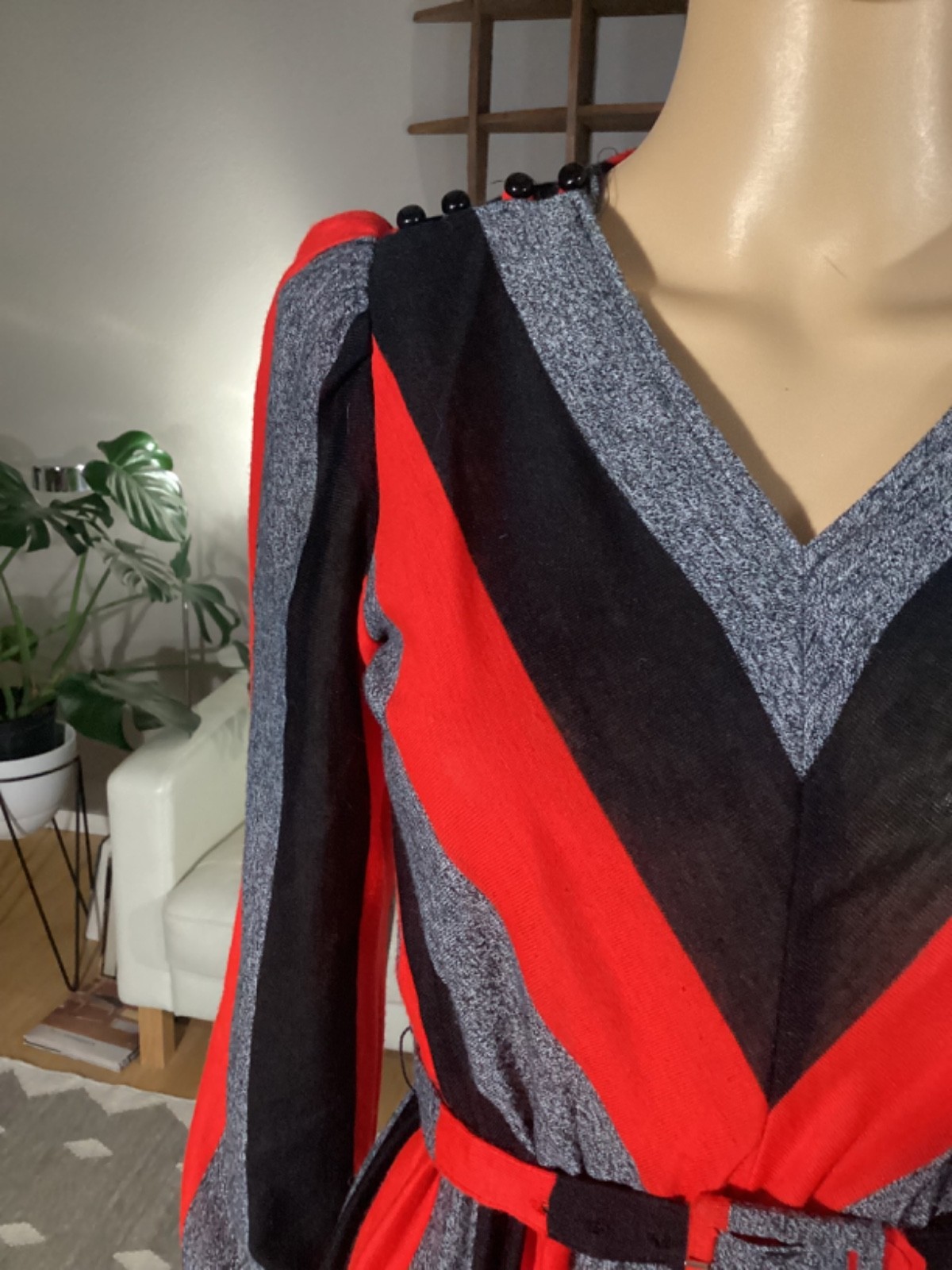 Vintage 80’s Red Black Gray Chevron Stripe Jersey Knit Belted Midi Dress Sz 6