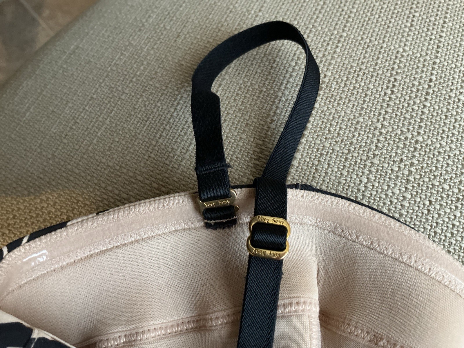 Cache “Very Sexy” Dress, Strap/Strapless Size Medium NWOT