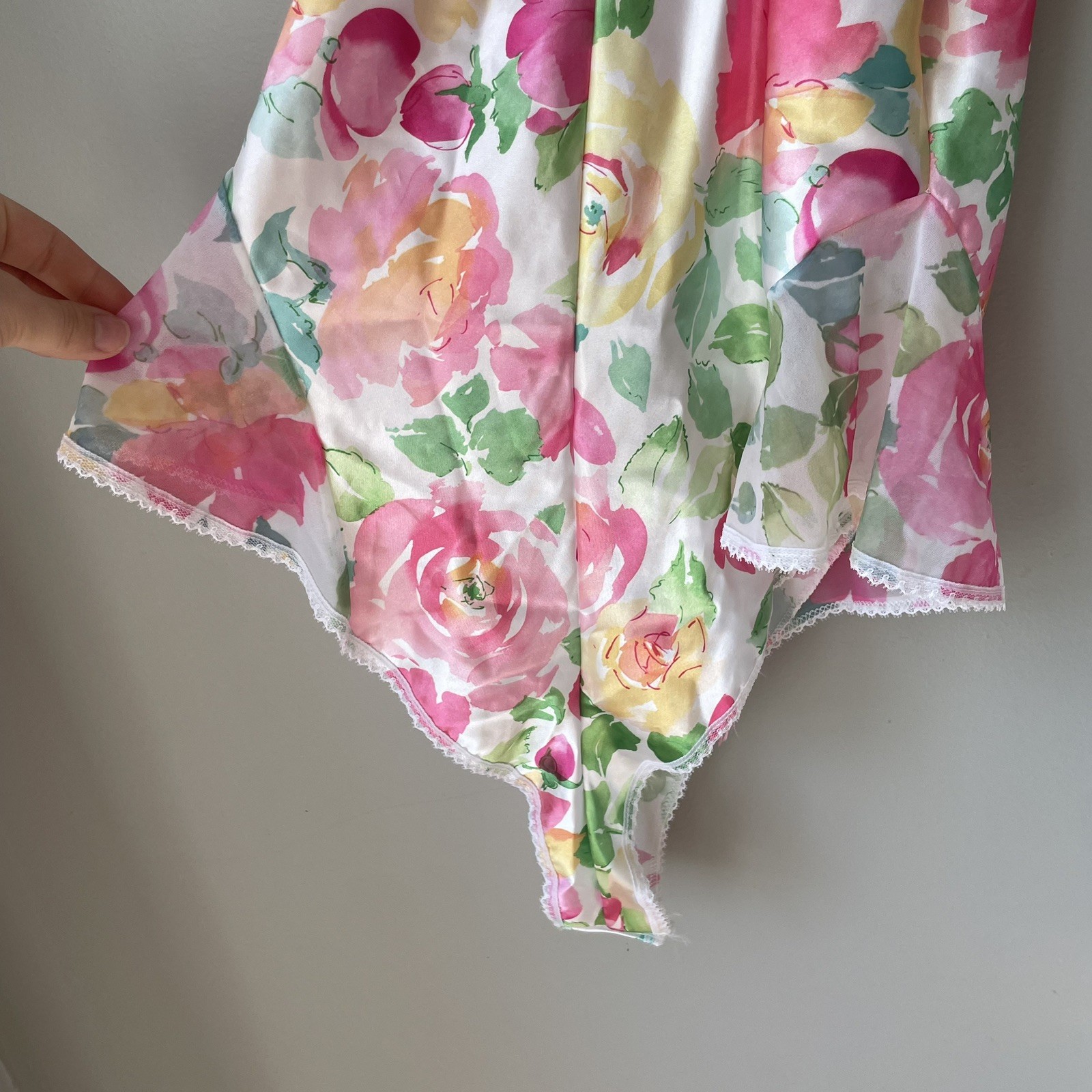 Vintage Body Chic Lingerie Womens Size Medium Floral Bow Made In USA