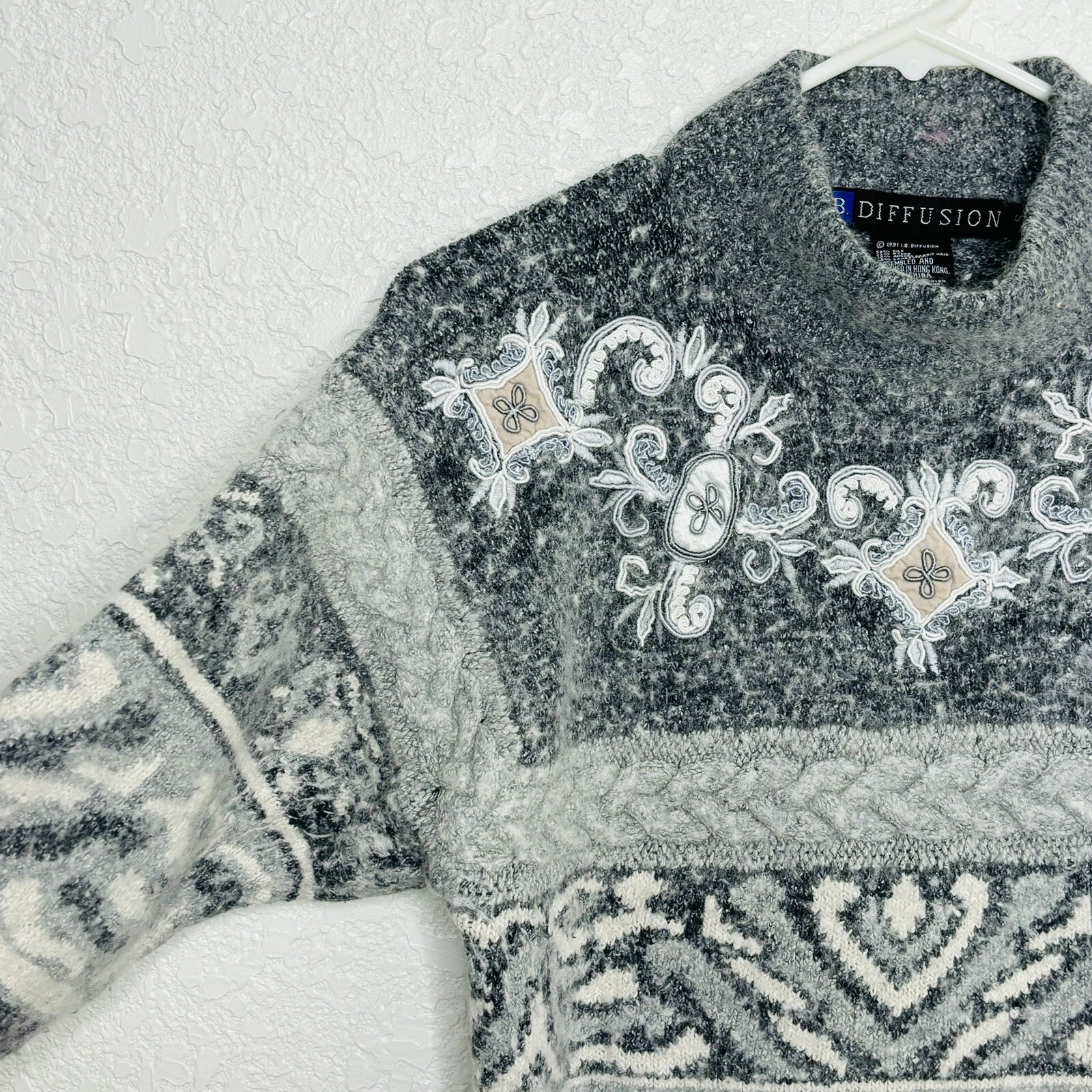 Vintage I. B. DIFFUSION Sweater Womens S Silk Angora Wool Knit Blend Embellished