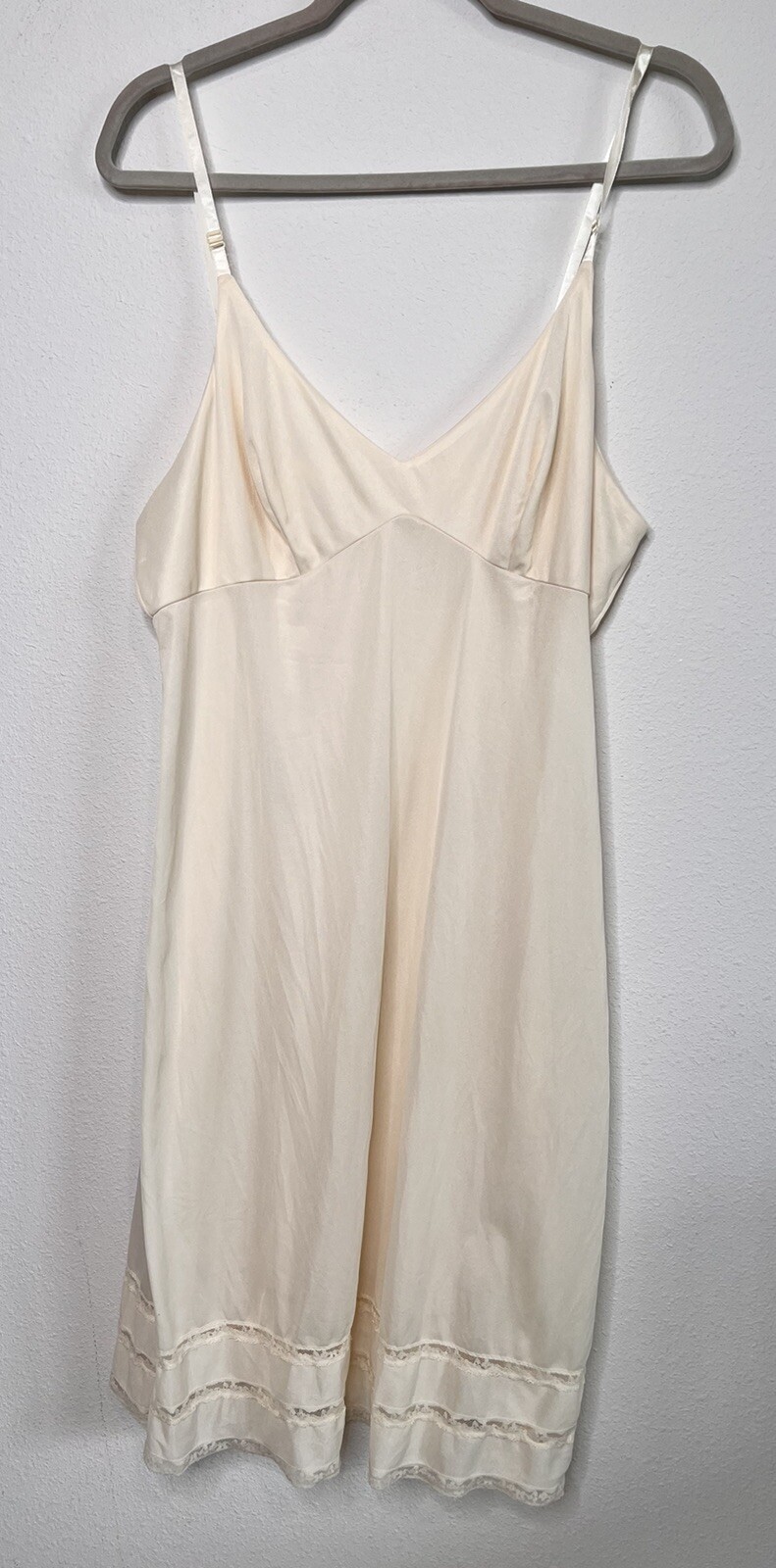 VTG Aristocraft Nylon Nightgown Cream Beige Lace Sz 42 USA