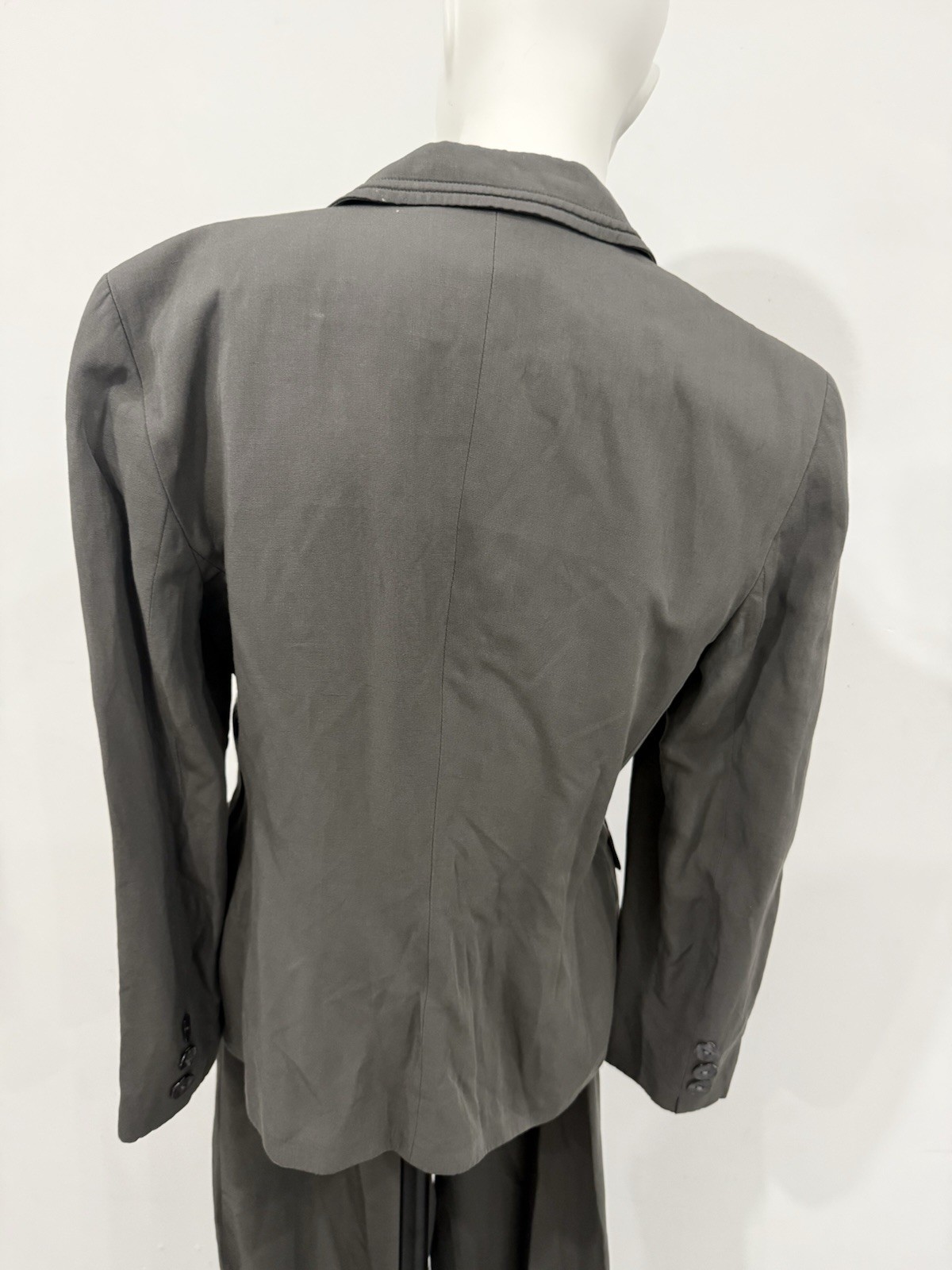 Giorgio Armani olive linen suit —90s Minimalism – Jacket and Trouser- Tailored
