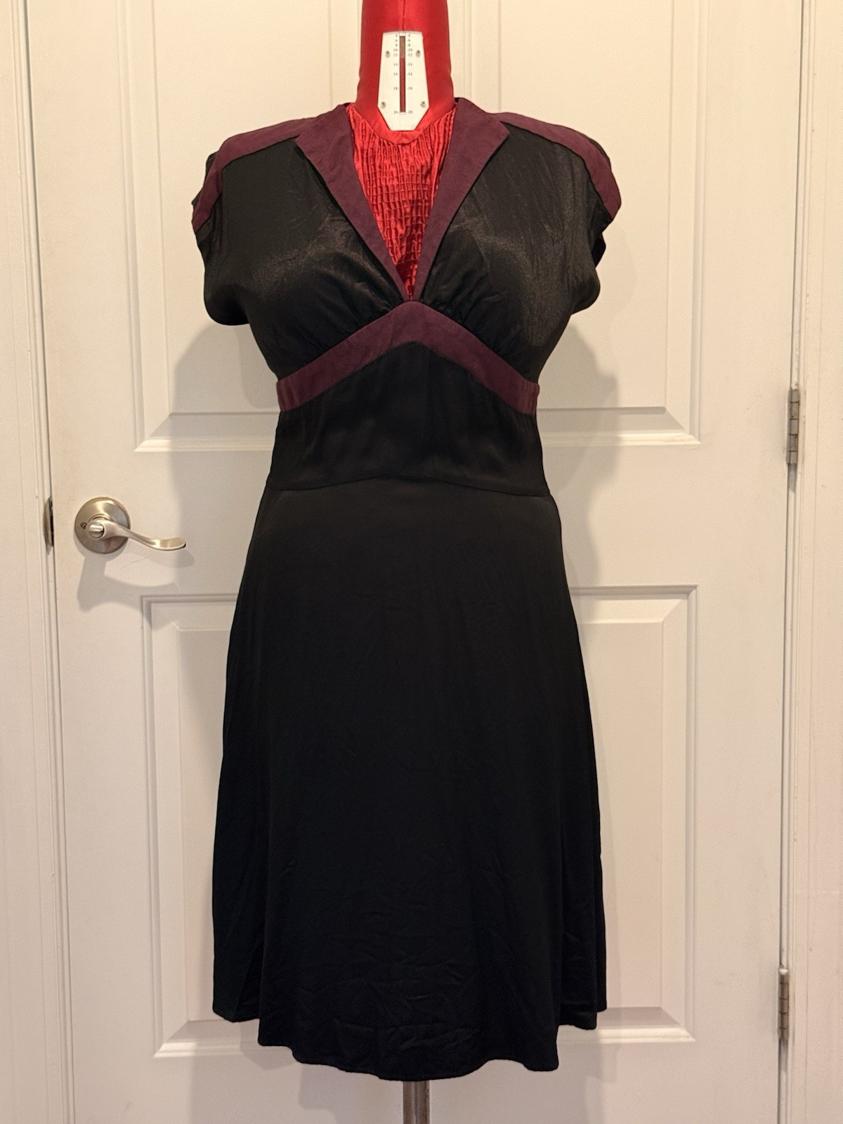 Women’s Early 2000’s Stop Staring Size 14 (US) Black And Purple Sheath Dress