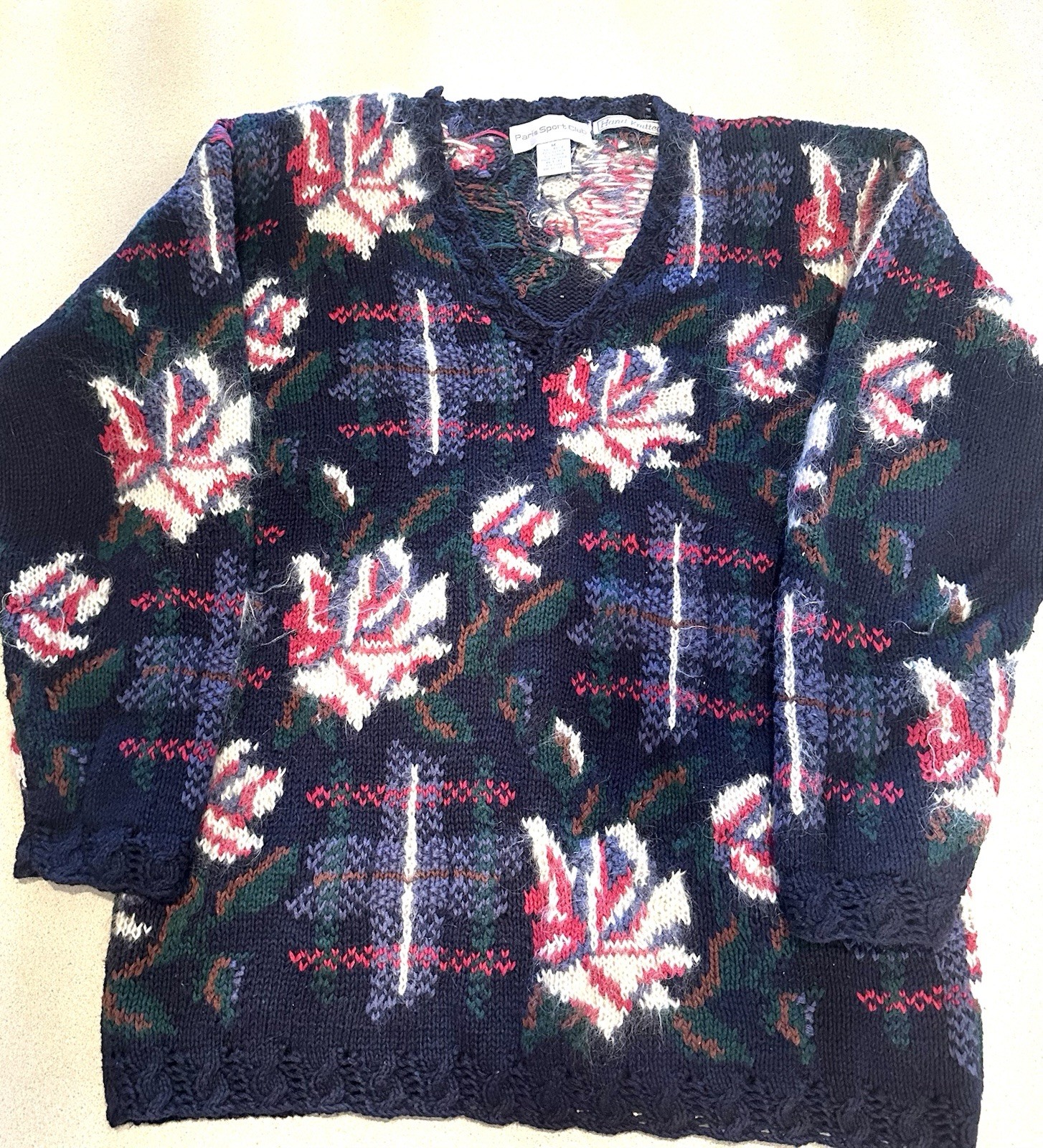 Vintage 80s Hand Knitted MOHAIR DESIGNER V-Neck Floral Sweater