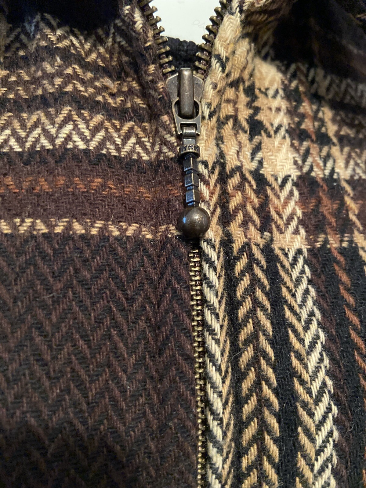 LAURA SCOTT Vtg Womens Jacket/ Blazer Brown Plaid Zip front Lined , Pockets Sz 8