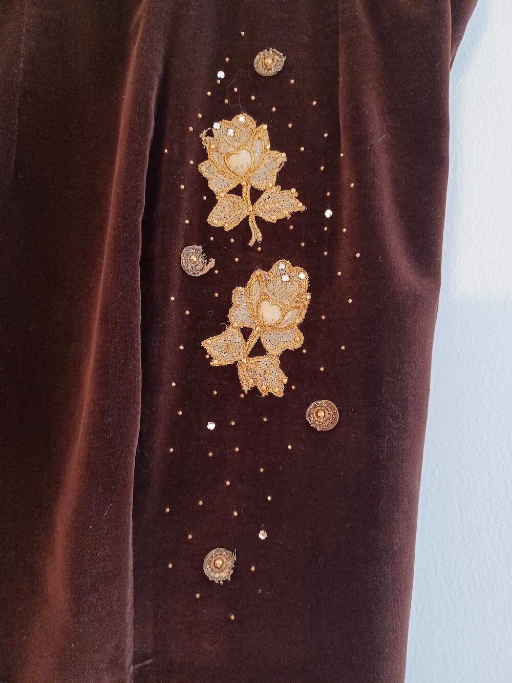 Vintage 60s Malbe Original 2 Pc Size 12 Appliqué Shirt and Slim Ankle Pant Suit