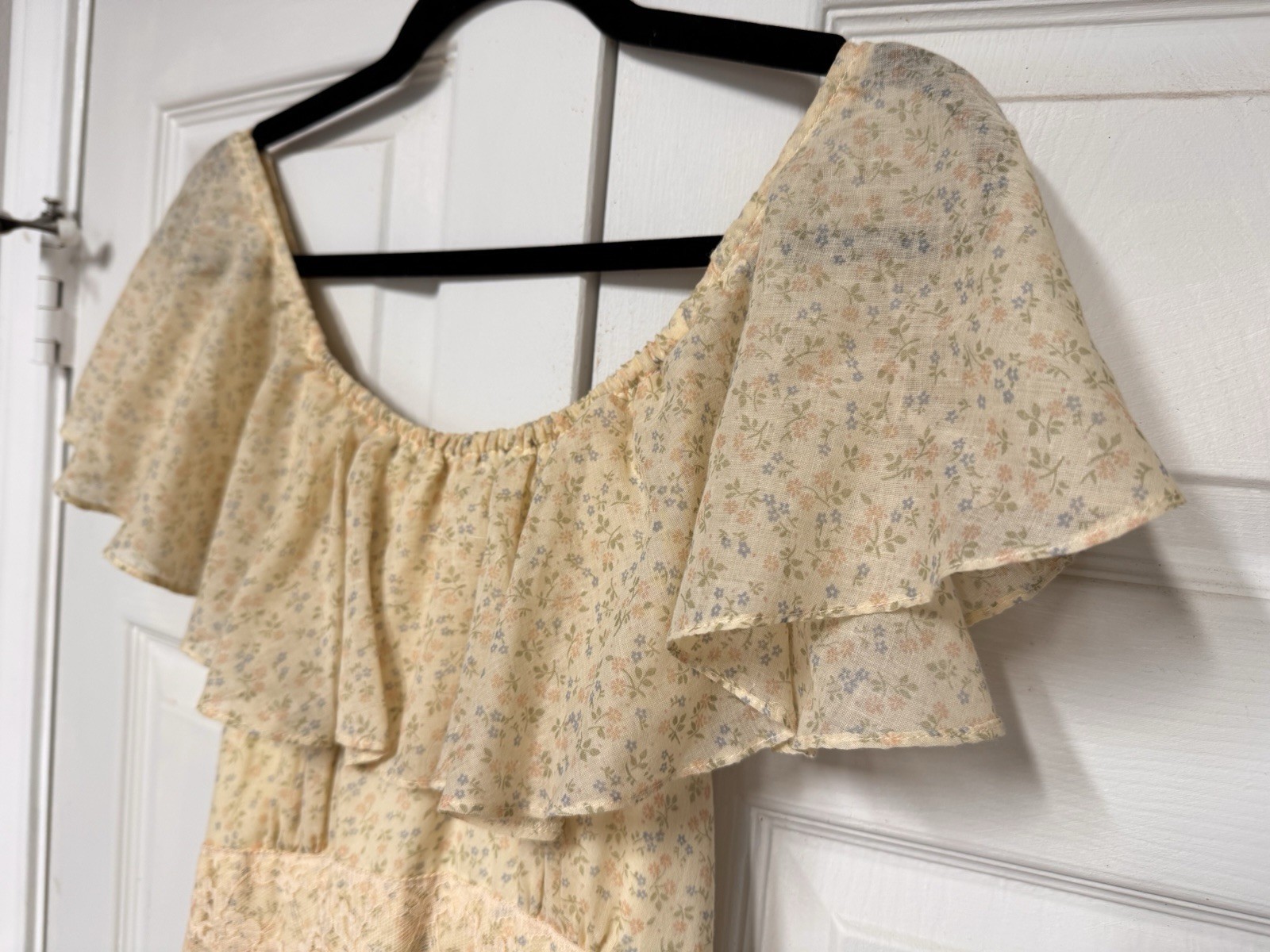Rare Vtg 70’s Floral Lace Peasant Boho Ruffle Dress – Zum Zum Measures Sz 6 (M)