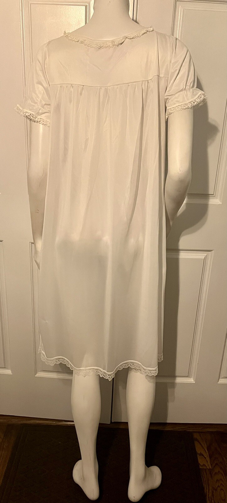 Vintage 1960’s White Nylon Nightgown Lace Short Sleeves NEW w/original tags S/M