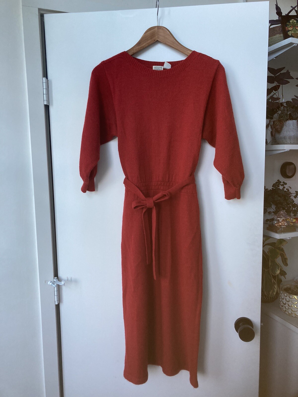 Tomato Girl! Gorgeous Vintage Tomato Red Sweater Dress with Tie Waist